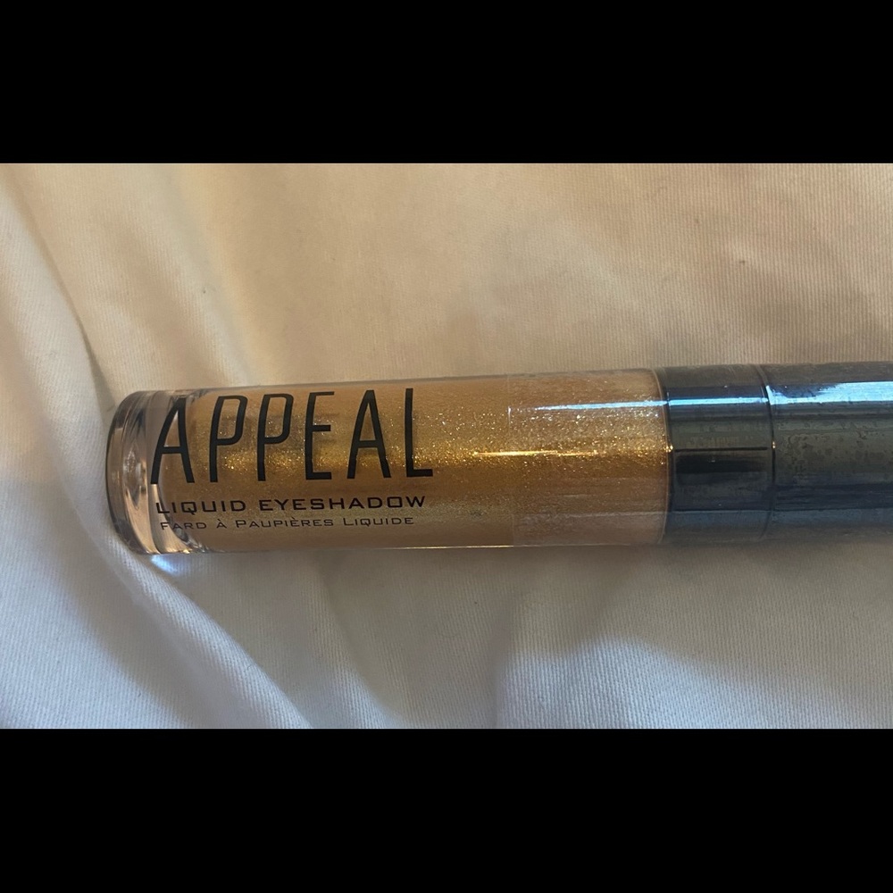 Appeal liquid eyeshadow